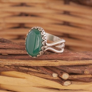Lale Model Yeşil Akik Taşlı El İşi Gümüş Yüzük
