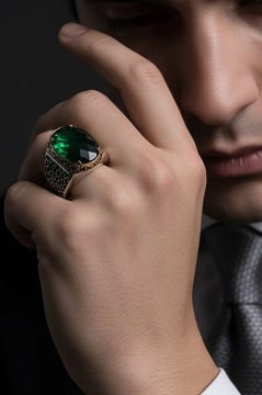 Sarmaşık Model Yeşil Zirkon Taşlı Gümüş Yüzük