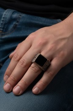 Kare Model Oniks Taşlı Gümüş Yüzük