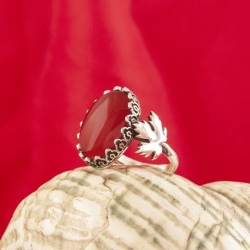 Çınar Yaprağı Model Akik Taşlı El İşi Gümüş Yüzük