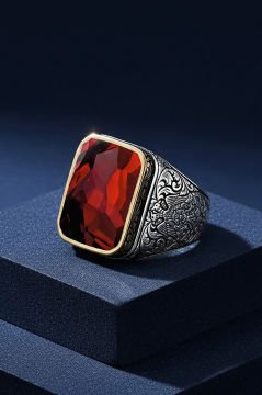 Kırmızı Zirkon Taşlı Gümüş Yüzük