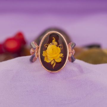 Damla Kehribar İçine Gül Oyma El İşi Gümüş Yüzük