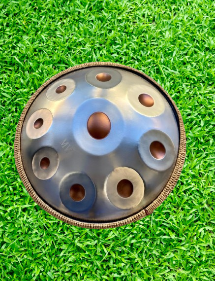 HANG DRUM  HP-S09SG İTHAL HANDPAN 9 TONLU STANDLI SİLVER