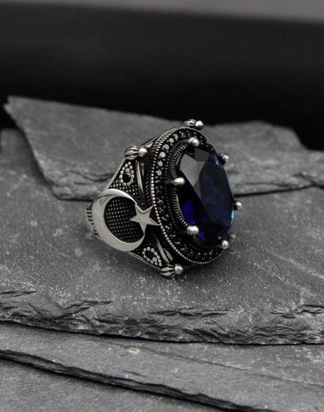 Ay Yıldız İşlemeli Mavi Taşlı Gümüş Erkek Yüzüğü