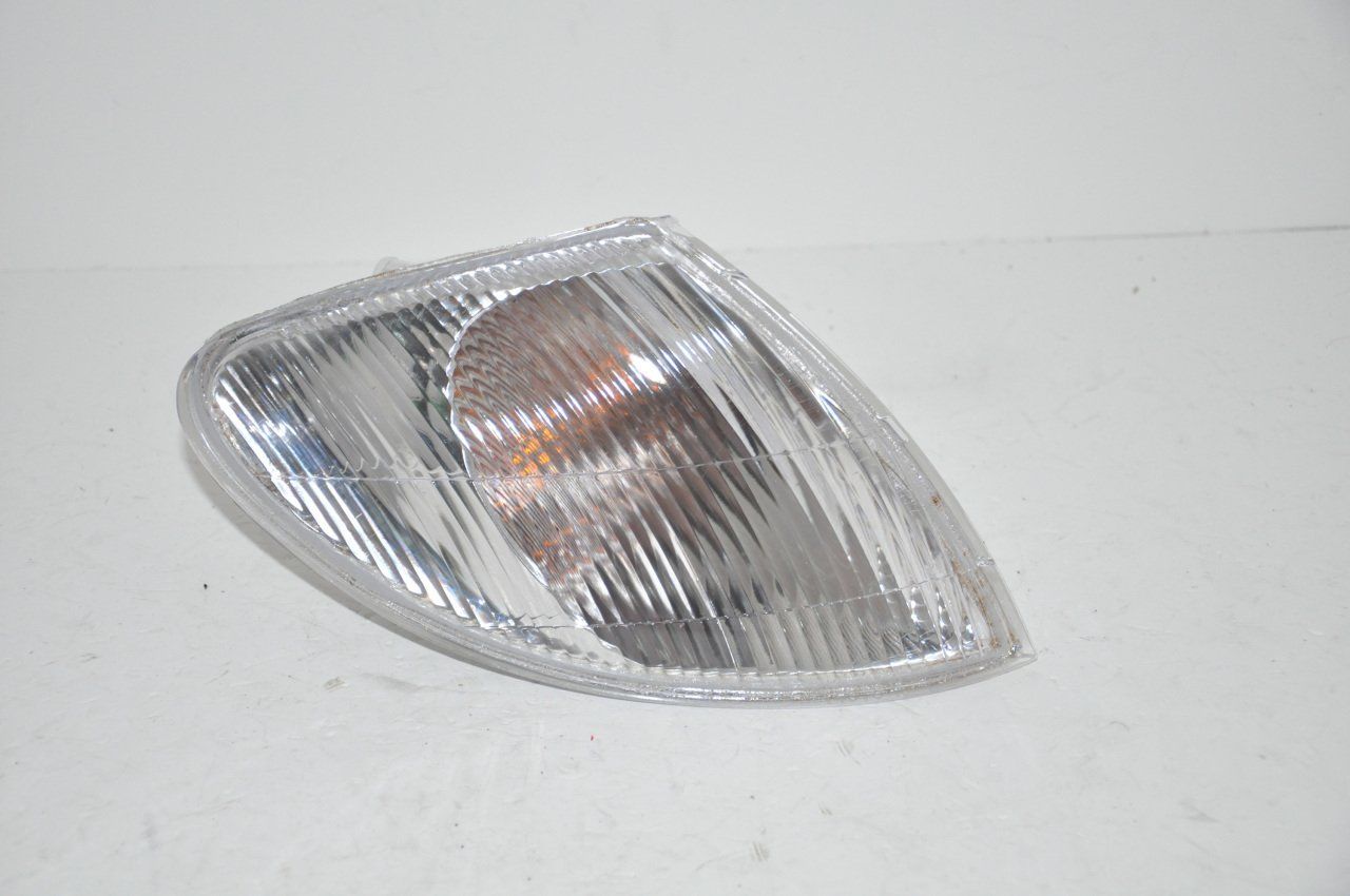 Sinyal Lambası Ön Sağ Megane 1995-2002 Arası