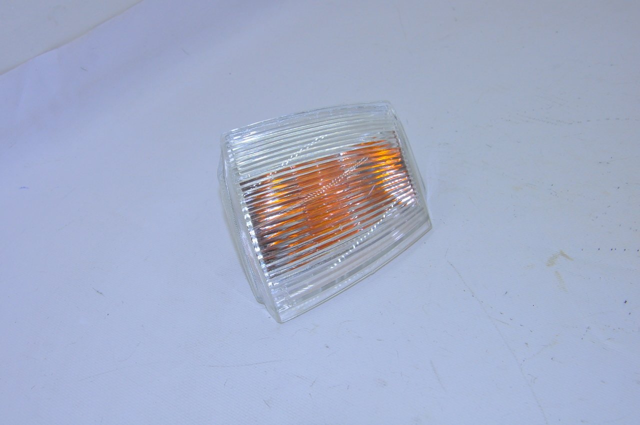 Sinyal Lambası Ön Sağ R9 1997-2000 Arası
