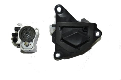 Bagaj Kapak Kilidi Dış Clio Hb 2003-2006 Arası
