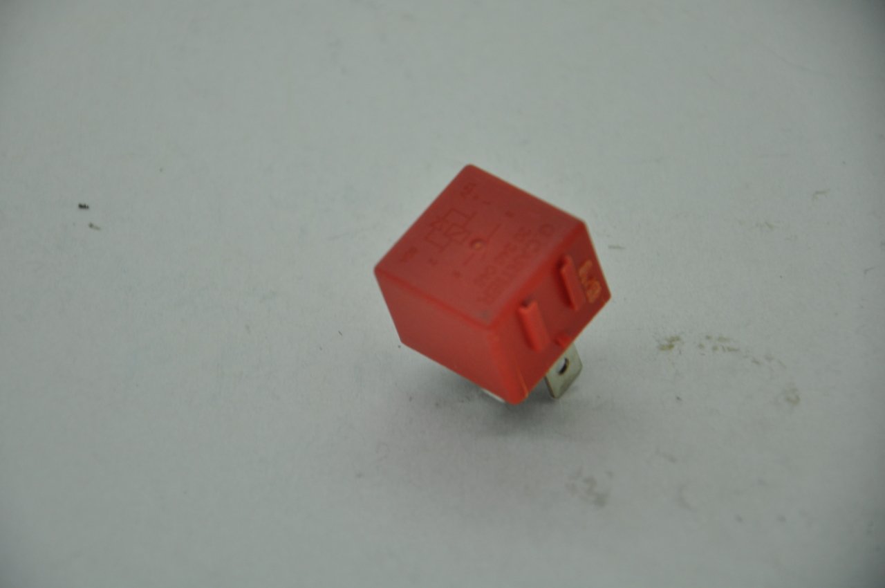 Fan Motor Rolesi Megane I-Scenic-Laguna I (50 Amper Kırmızı)