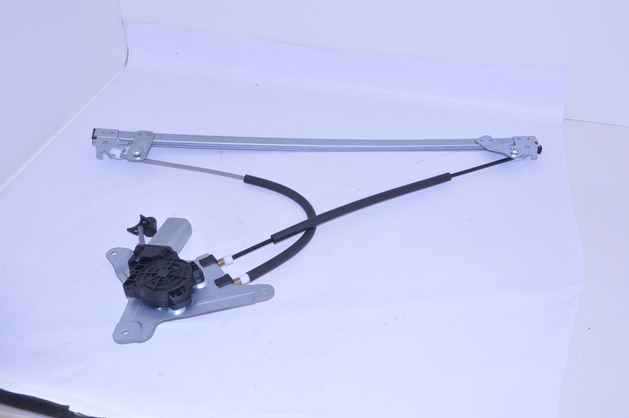 Cam Krikosu Ön Sağ Master 2011 Sonrası (Elektirikli)