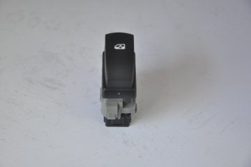 Cam Açma Anahtarı Ön Sağ Clio III