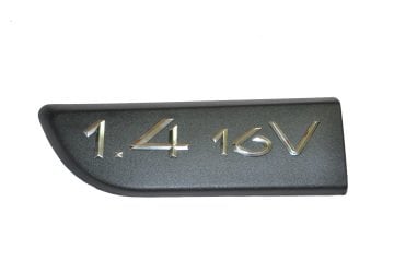 Çamurluk Yazısı Ön Sol Megane II (1.4 16 Valf Siyah)
