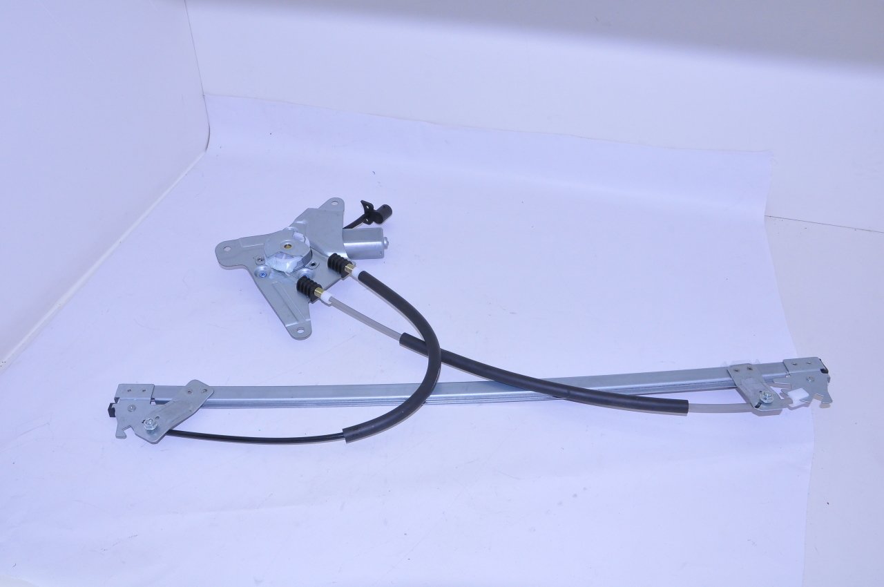 Cam Krikosu Ön Sol Master 2011 Sonrası (Elektirikli)