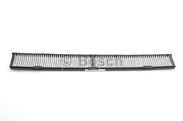 BMW 116 i 09.2007 - 12.2011 BOSCH AKTİF KARBONLU POLEN FİLTRESİ filitre