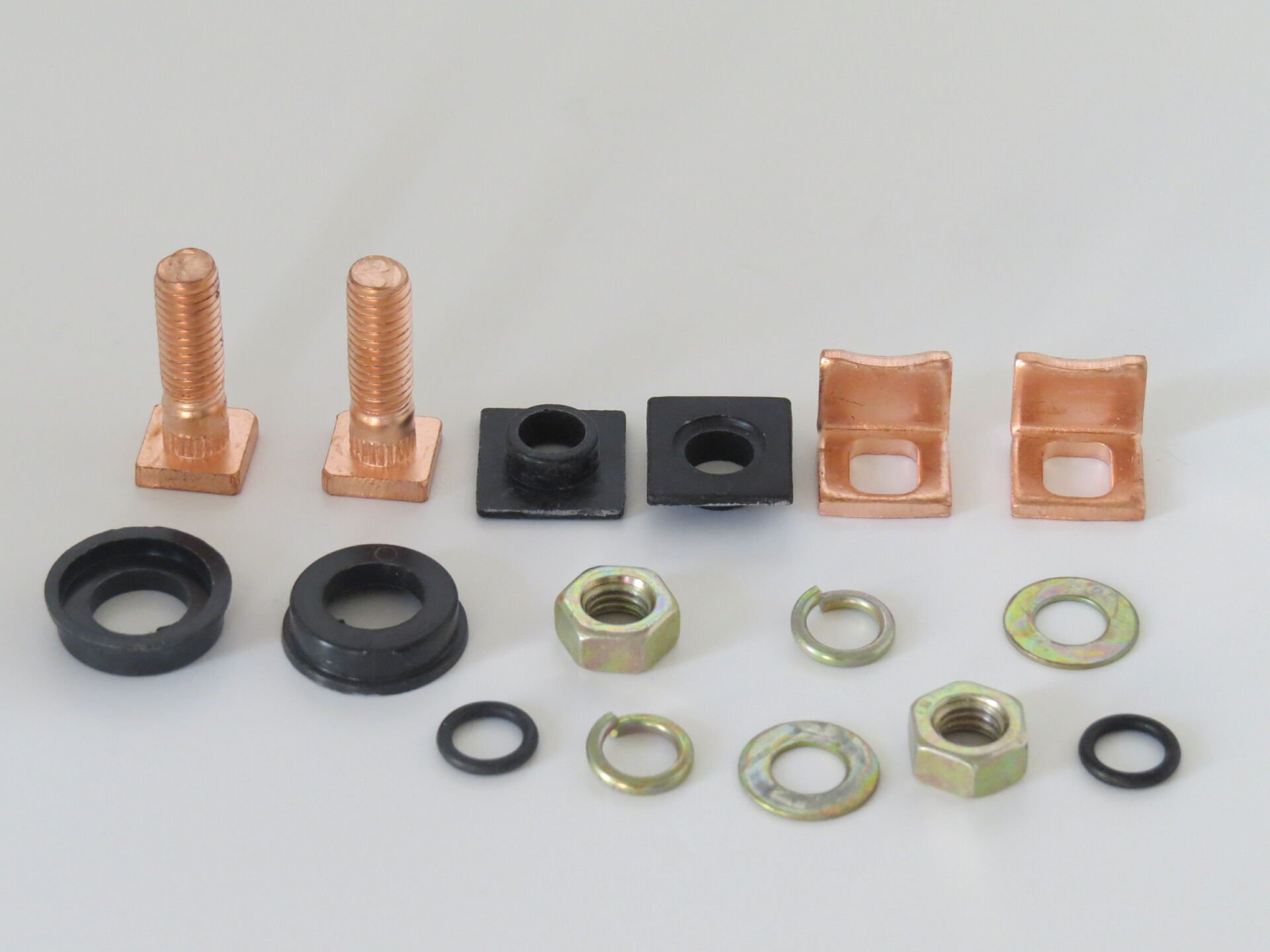MEDOR ND 114   MAZDA KİA OTOMATİK TAKIM FİYATIDIR 1,4 KW SHORT SCREW