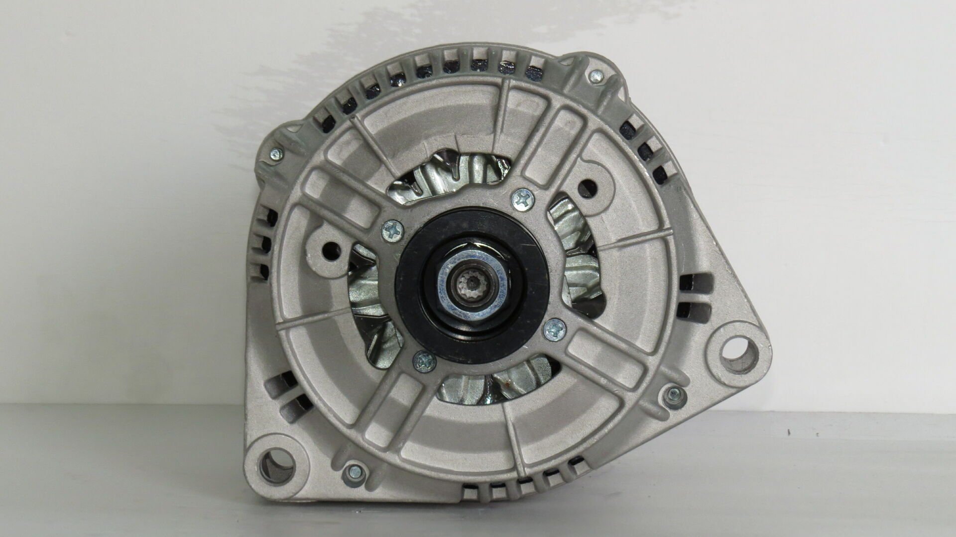 MEDOR ALT 250 ALTERNATÖR 12V 120A MERCEDES SPRİNTER  MERCEDES VİTO ÇİF TAKOZ    0091541202    0091543702    0120465015   0986037990   0123500001    0123510002    0120465014 0120465015