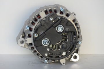 ALT 297  ALTERNATÖR 12V 200A NEWHOLLAND DEUTZ  MASSEY FERGUSON JOHN DEREE   0124615043    AL166647  0124625031