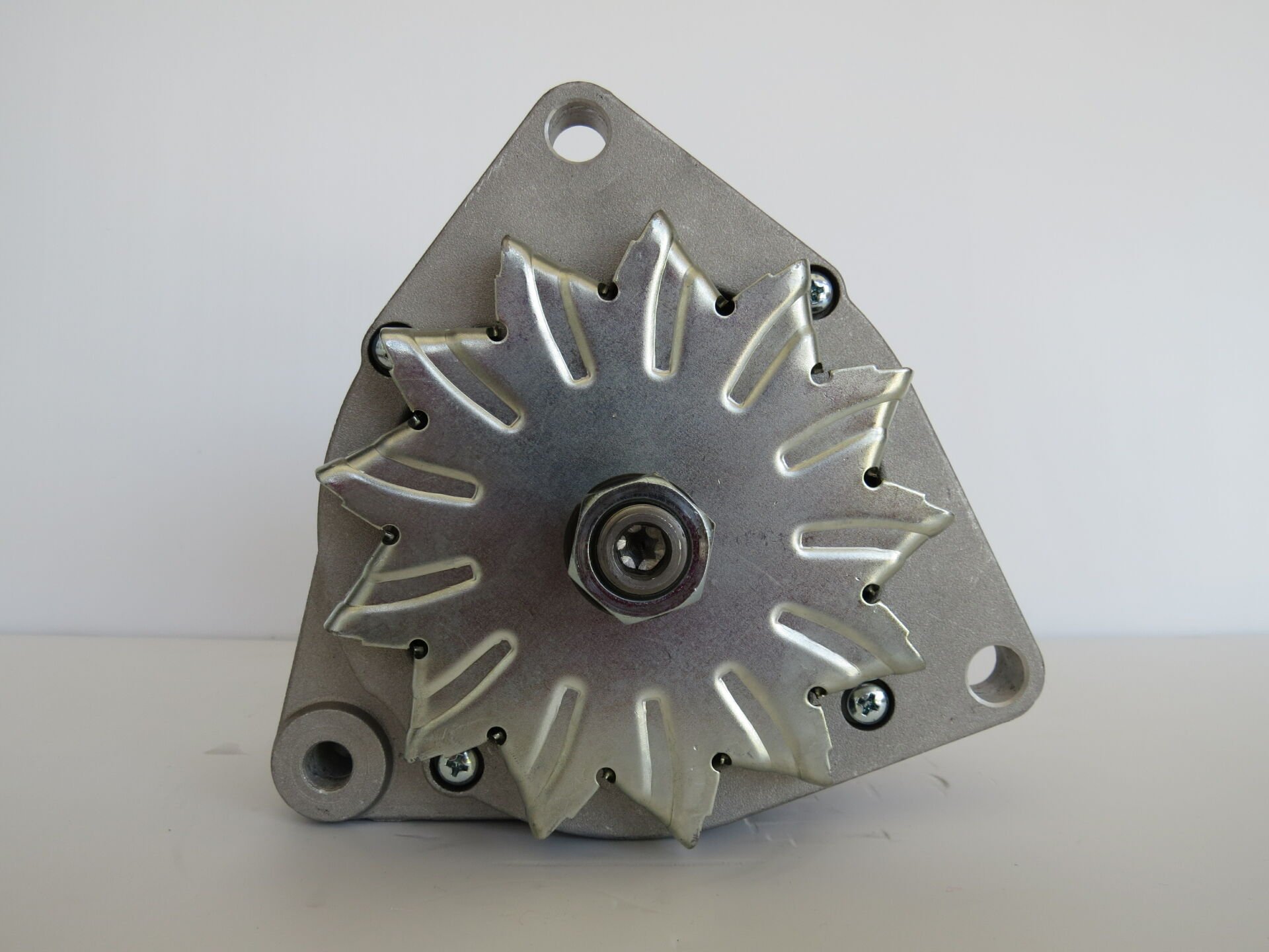 MEDOR ALT 360  ALTERNATÖR 24V 40A MAN-MERCEDES BENZ.  0120489023  0120488277  0120489707    0120489730   0986031260    0986033330  0120488224
