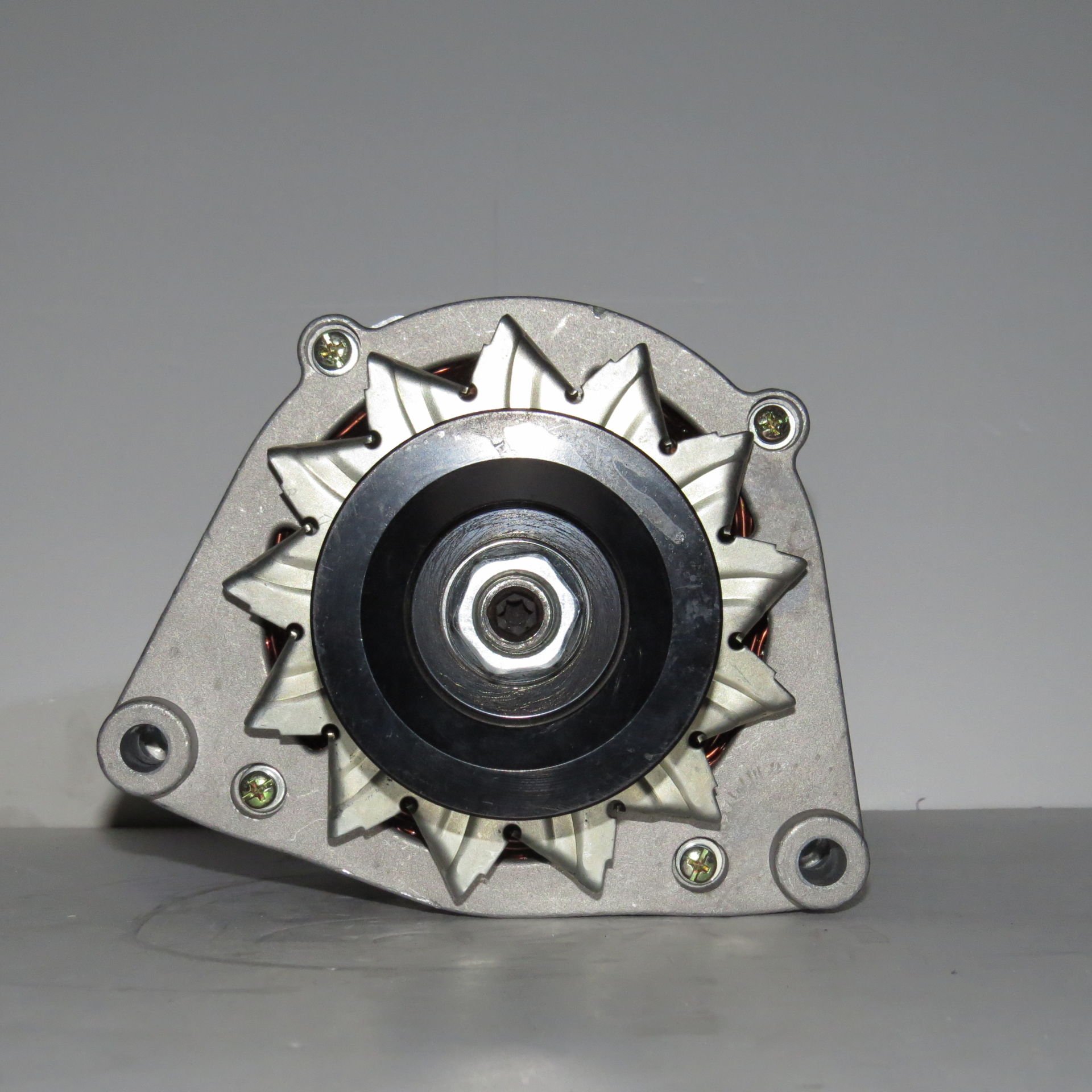 ALT 366  ALTERNATÖR 24V 55A FORD CARGO DEUTZ 0120469519 0120469520