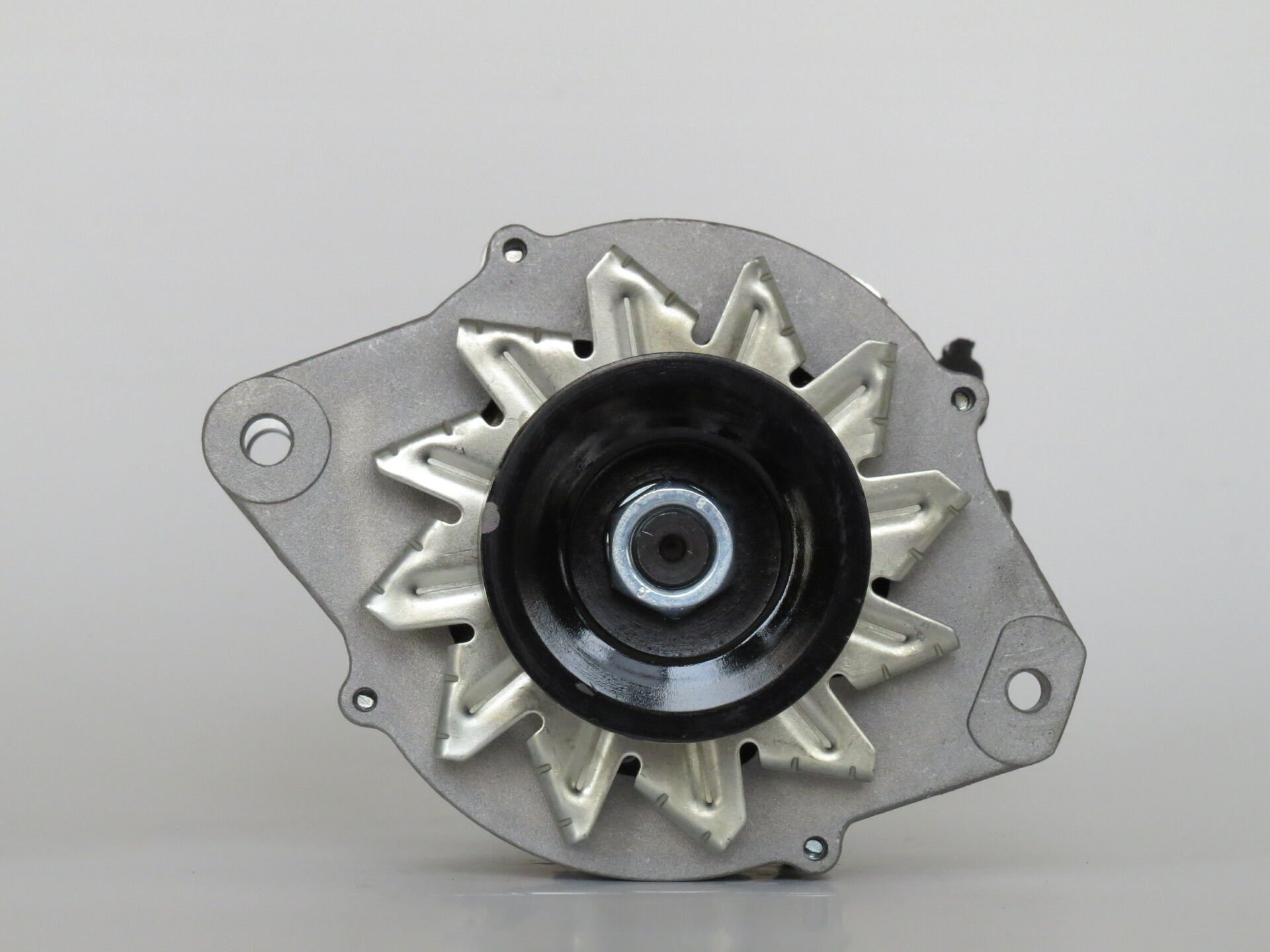 ALT 160  ALTERNATÖR 24V  ISUZU CHAMPION 60A LR260502 8971484961,