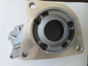 MC 1410  PİNYON KAPAĞI HİNO KIRKAYAK 5,5KW NİPPON DENSO TİP 1280004685