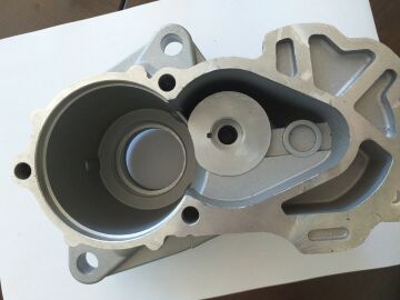 MC 1410  PİNYON KAPAĞI HİNO KIRKAYAK 5,5KW NİPPON DENSO TİP 1280004685