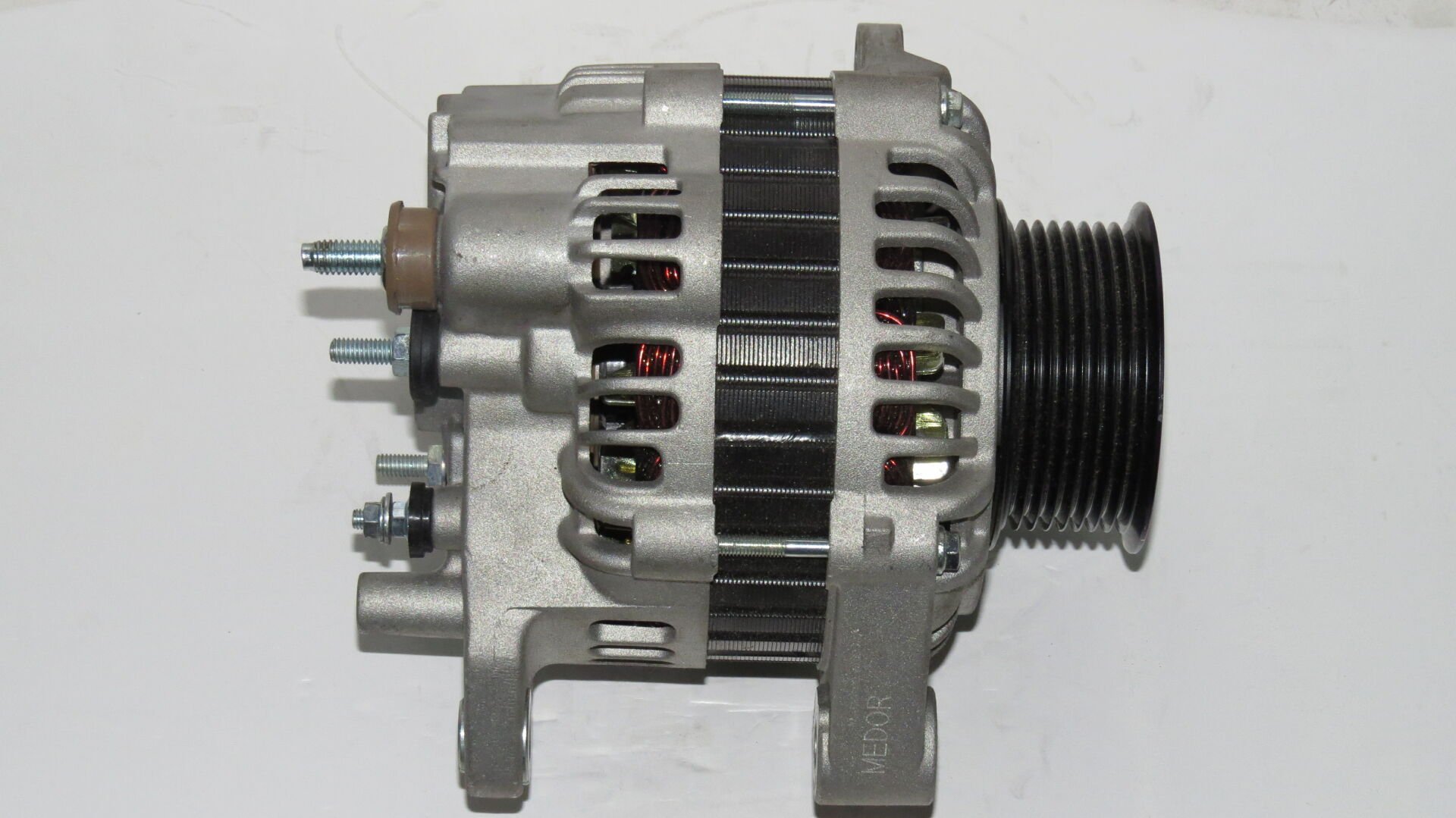 MEDOR ALT 705  ALTERNATÖR 24V 60A FORD CARGO 3220-3225 2C4610300AB 2C4610300AA