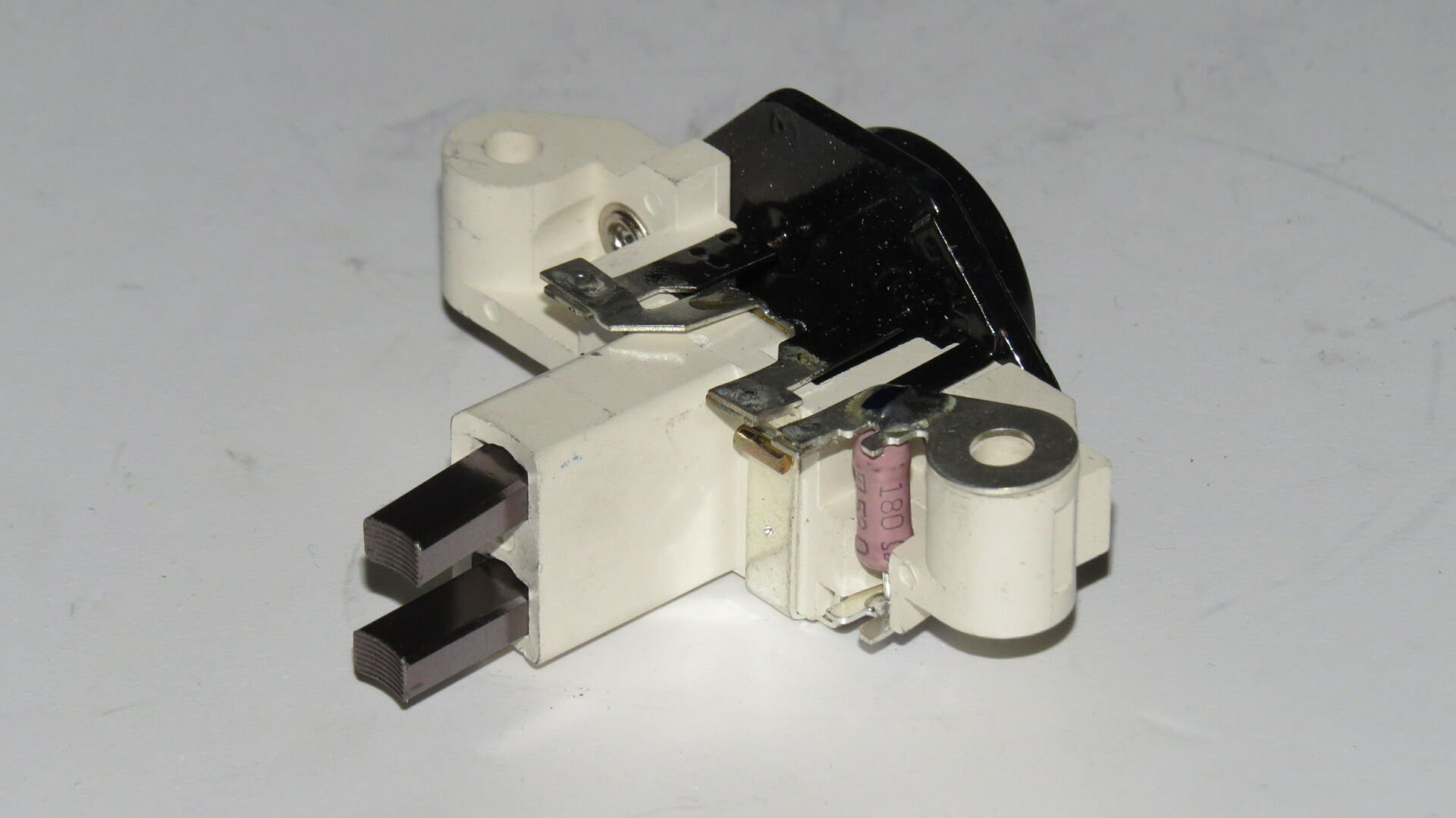 IB 387  KONJEKTÖR 12V MERCEDES OPEL YATAY DİOTLU TRANSPO 1197311211