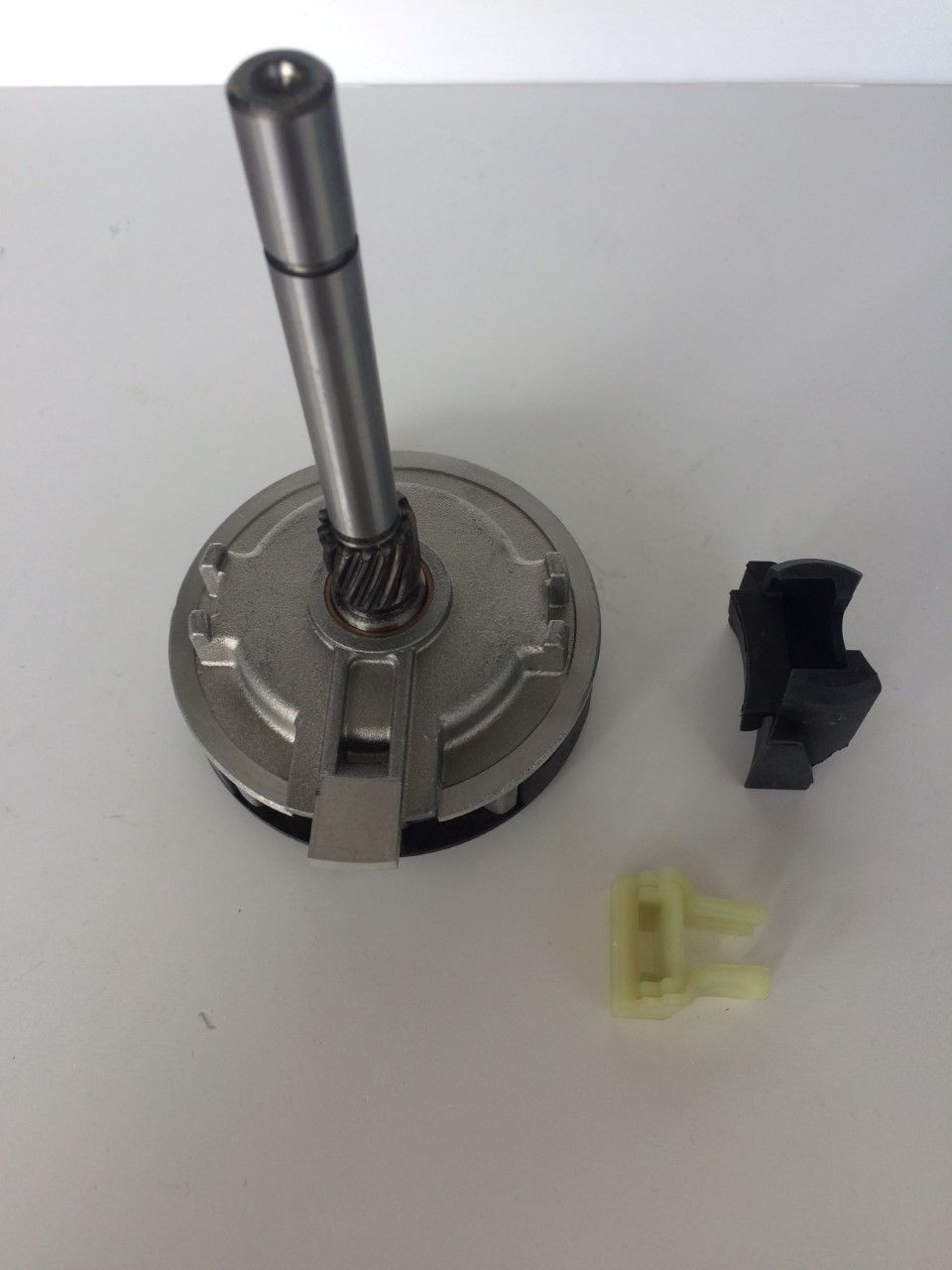 MSX 1215 Z1660 LETRİKA MAHLE ISKRA MSX1215 72739791 16916381500