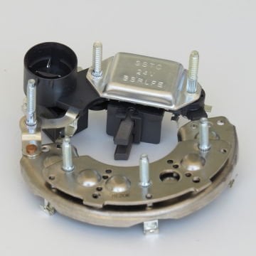 MEDOR IHR723+IH253 KONJEKTÖR 24V ISUZU SET ÜÇ FİŞLİ 0651 21.1HIT0651