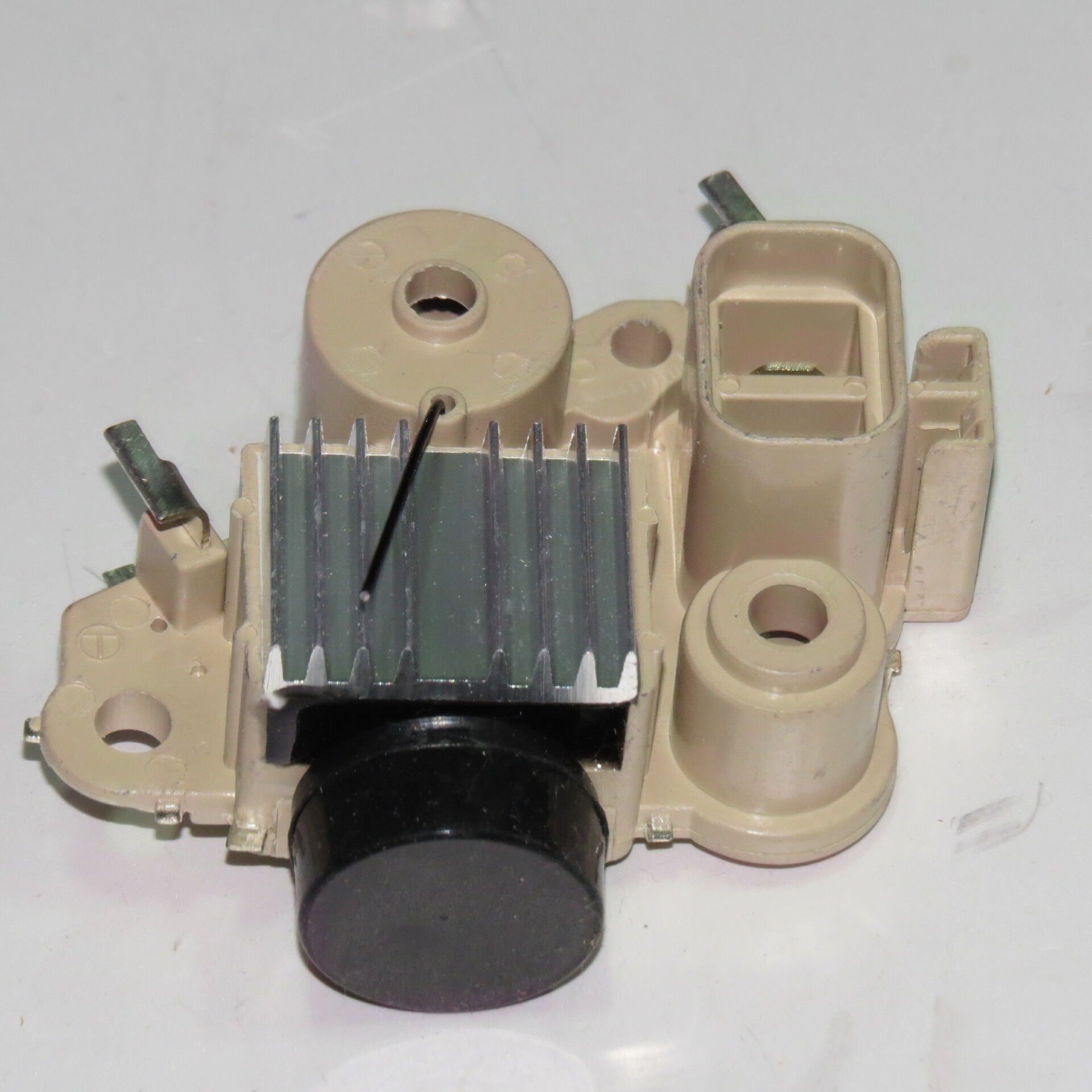 MEDOR IY 903  KONJEKTÖR 12V HYUNDAİ ACCENT SOKETLİ TRANSPO