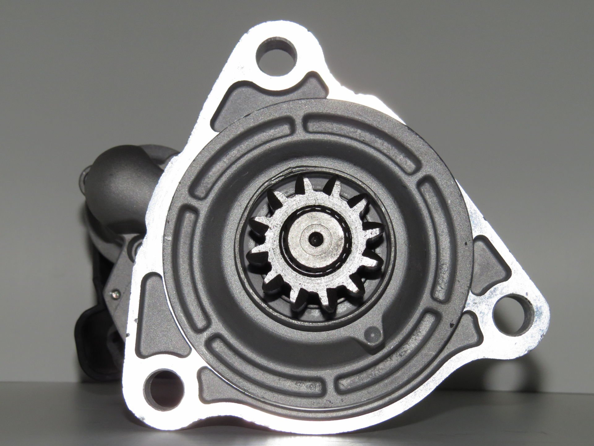 MEDOR STR 8306 MARŞ MOTORU DAF 24V 12 DİŞ SOKETLİ 0001261007   001261008   0001261012   1667425   1688625  1739935   1826121   1843852 0001241006