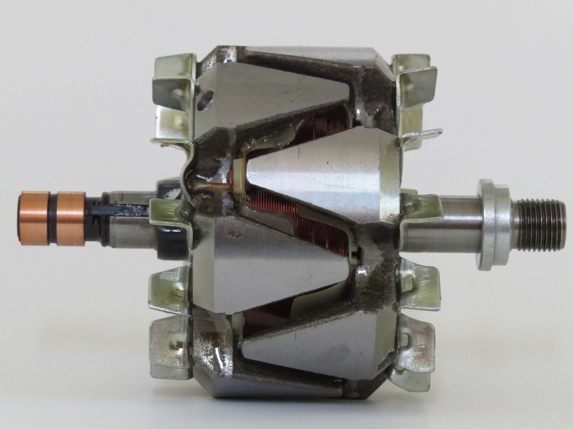 MEDOR XRT 744   ROTOR  24V 80A ACTROS/SCANIA CA1666IR.