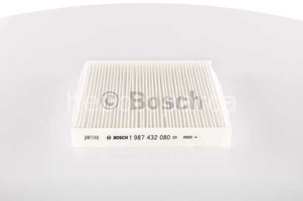 6 24V 03.2001 - 09.2007  BOSCH POLEN FİLTRESİ