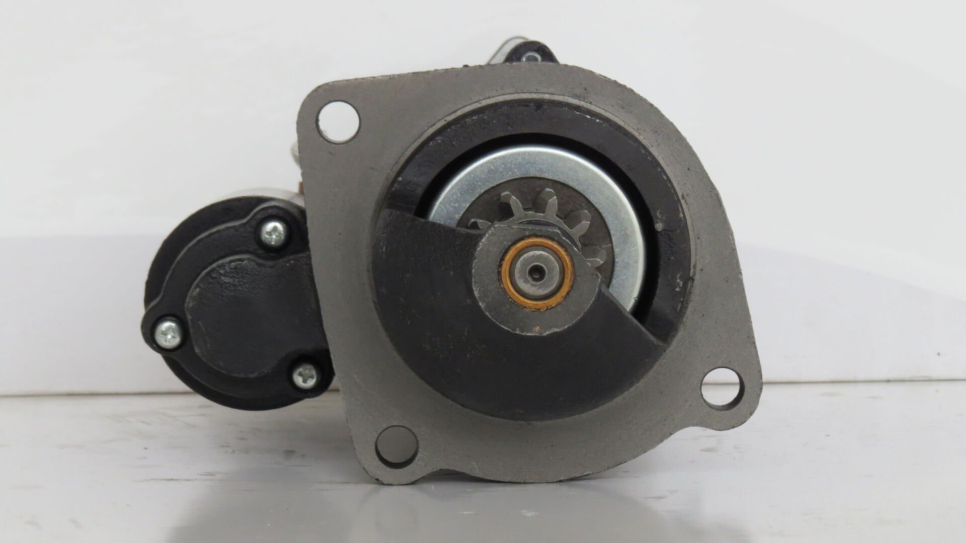 MEDOR STR 4562  MARŞ MOTORU MF ERKUNT HATTAT 12V 10 DİŞ  SAĞ AĞIZ 3,2 KW   11131605   11131761   11131781   11131793   11131942   11131947   11131956   AZE4150   AZE4170   AZE4173   AZE4175   AZE4197   AZE4201   AZE4215   AZE4220   2873K624   2873K625   2