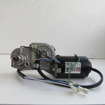 MAKO 202 CAM SİLGİ MOTORU KABİN SİLGİ TRAKTÖR