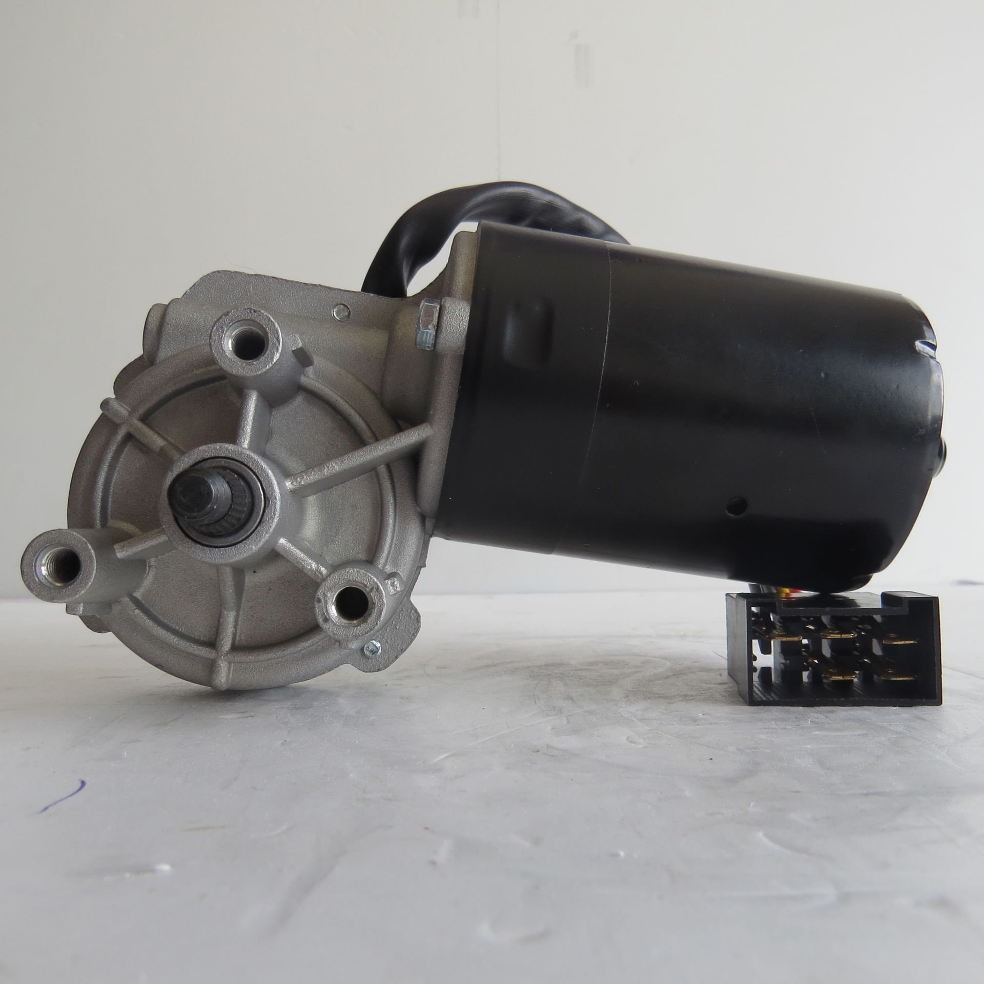MEDOR MD 56111    SİLGİ  MOTORU DODGE 396 12V .,.,