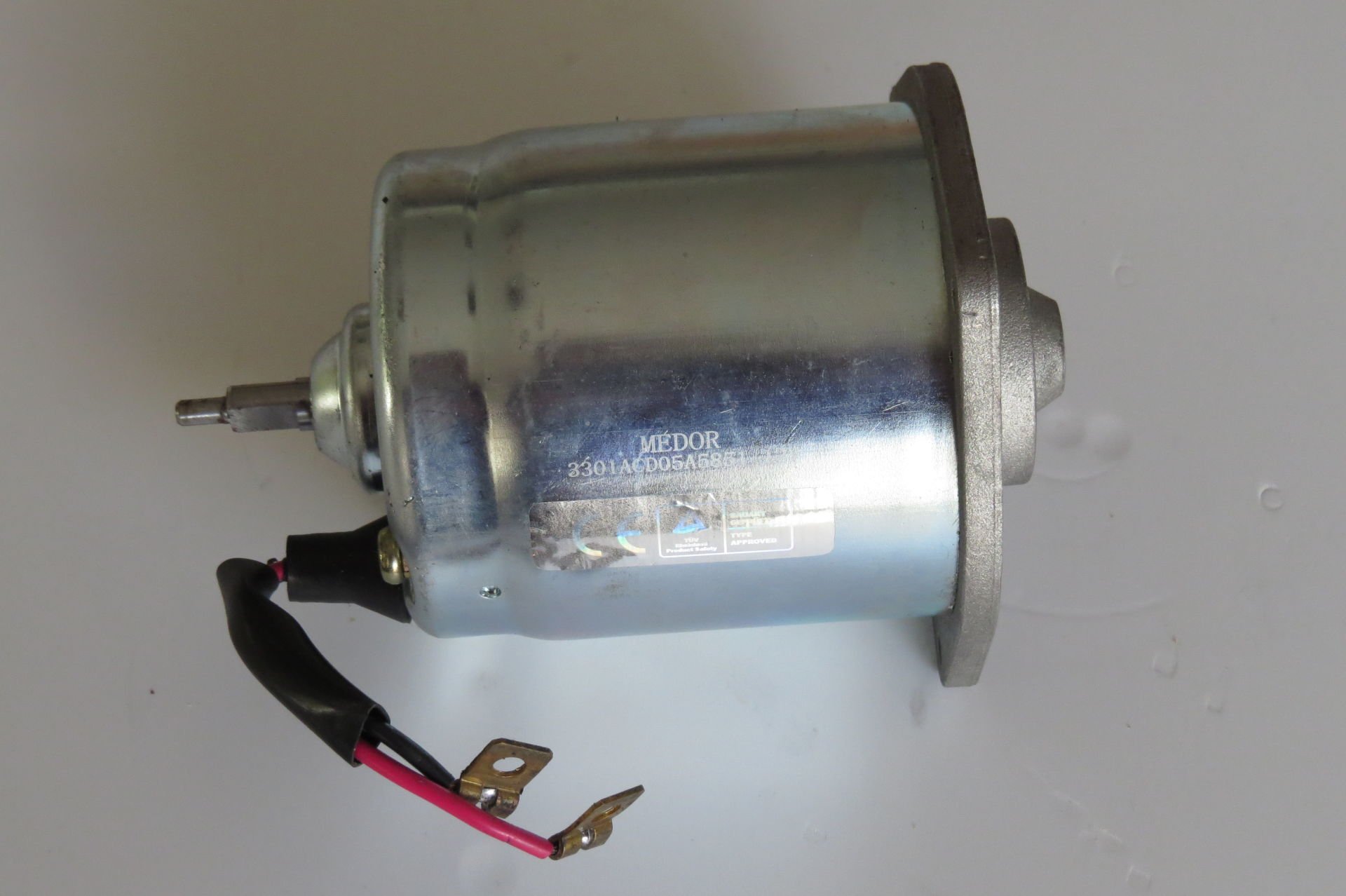 51222    TAKVİYE MOTORU 12V