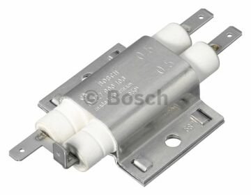 Bobin ResistanzıRENAULT; VOLVO; PEUGEOT; DE LOREAN 21 Fastback 1.7i 198909 - 199312; 19 1.7i 198809 - 199512; 19 Cabrio 1.7i 198809 - 199512; 21 2.2i 198607 - 199412; 21 Nevada 1.7i 198606 - 199512; 240 2.8i 198008 - 198407; 25 2.7i 198401 - 198908;