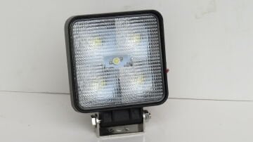 3654 5 LEDLİ KARE ÇALIŞMA LAMBASI ADET 15W 43,3,3654