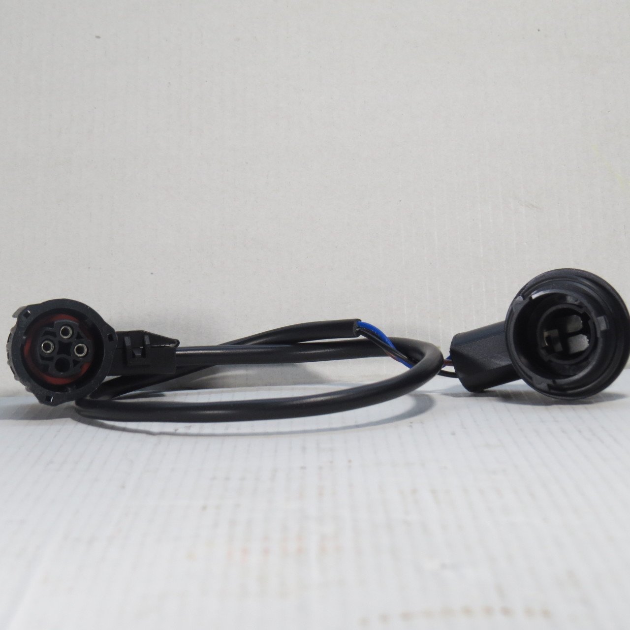 MD 680040 MERCEDES AXOR YAN SİNYAL DUYU KABLOLU