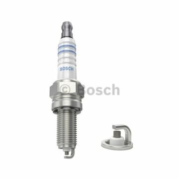 Motorsiklet Bujisi UR 3 DCUR3DCPEUGEOT; SUZUKI; PI Runner 50 DiTech 200501 - ; SR 50 DiTech 200001 - 200512; SR 50 R 200401 - ; SM 610 200701 - ; Scarabeo 50 DiTech 200007 - 200512; Runner 50 PureJet 200301 - ; TC 610 Dual 200501 - ; NRG mc3 DD 50 Pur