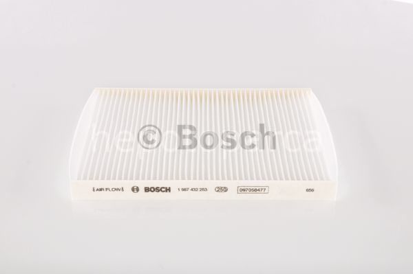 KIA Venga 1.4 CRDi 12.2009 - 01.2018  BOSCH POLEN FİLTRESİ