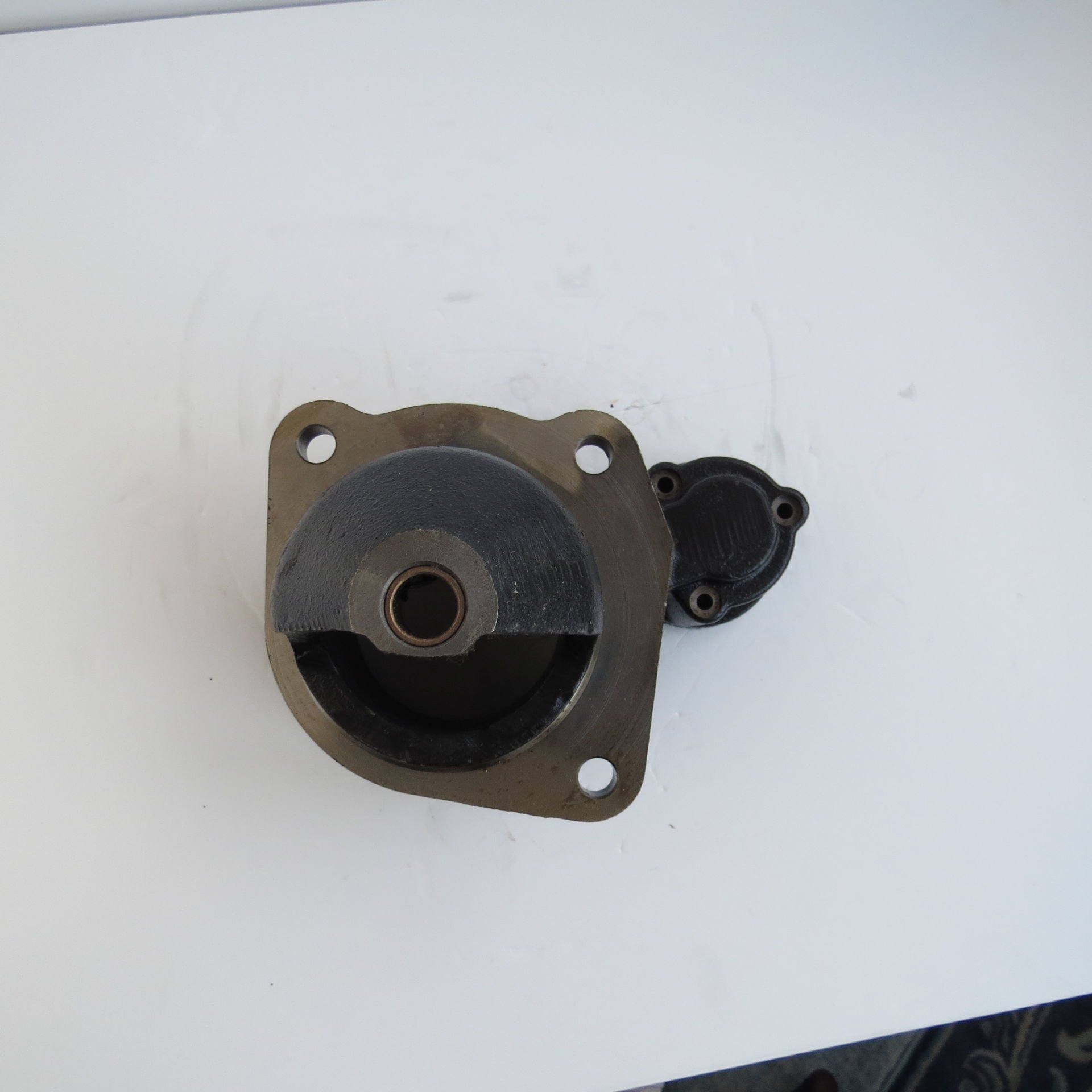 ISKRA MAHLE 16281800 PİNYON KAPAĞI MAN  DÜZ  LETRİKA MAHLE