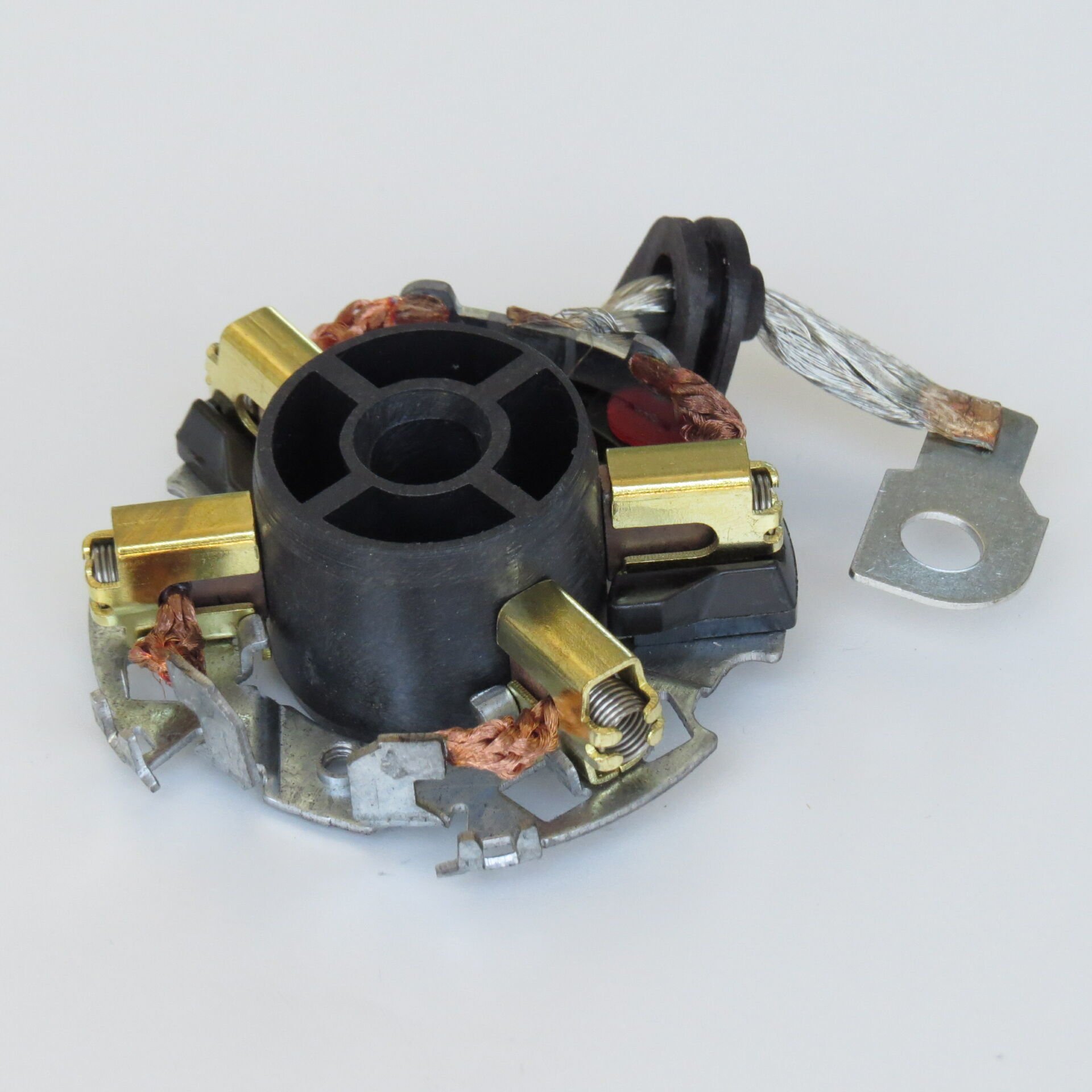 BHB 1842 KÖMÜR YUVASI POLO  OPEL ASTRA VECTRA  1004336957 1004336975 1004336842 1004336813