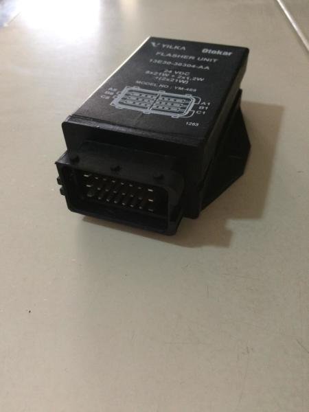 YILKA 469   ELEKTRONİK FLAŞÖR 8X21W+2X1.2W+2X21W