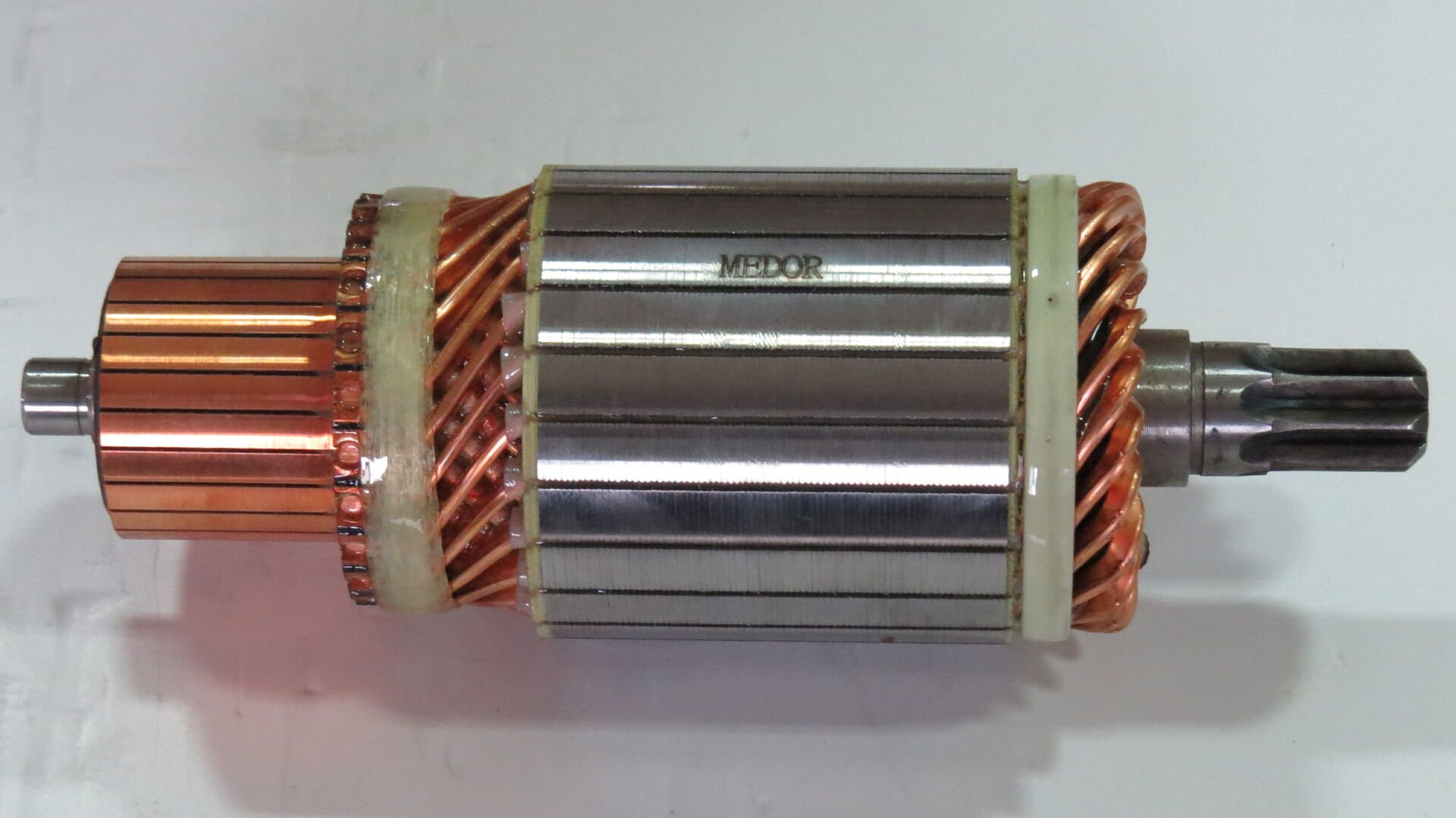 IM 3018  MARŞ KOLLEKTÖRÜ  24V 28MT 8T PROFESYONEL BMC 10457117 .