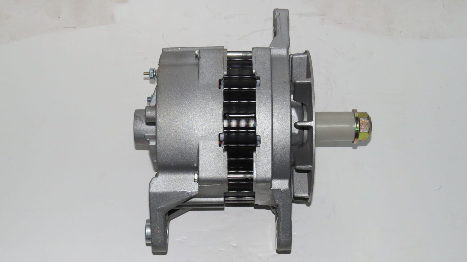 ALT 092  ALTERNATÖR 12V BMC BELDE 120 AMPER 3920616    1117917 19020302-19020303
