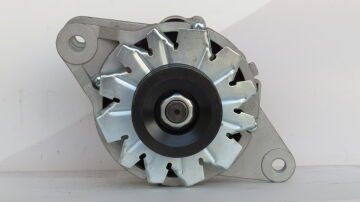 ALT 054 ALTERNATÖR HITACHİ 520 ZAX 200 24V 50 AMP. 1812005303  1812005305    1812005901    1812005902   1812005903    71440164    AT263669    SE502076    A4TU5485   A4TU5486    VI1812005303 A4TU5485