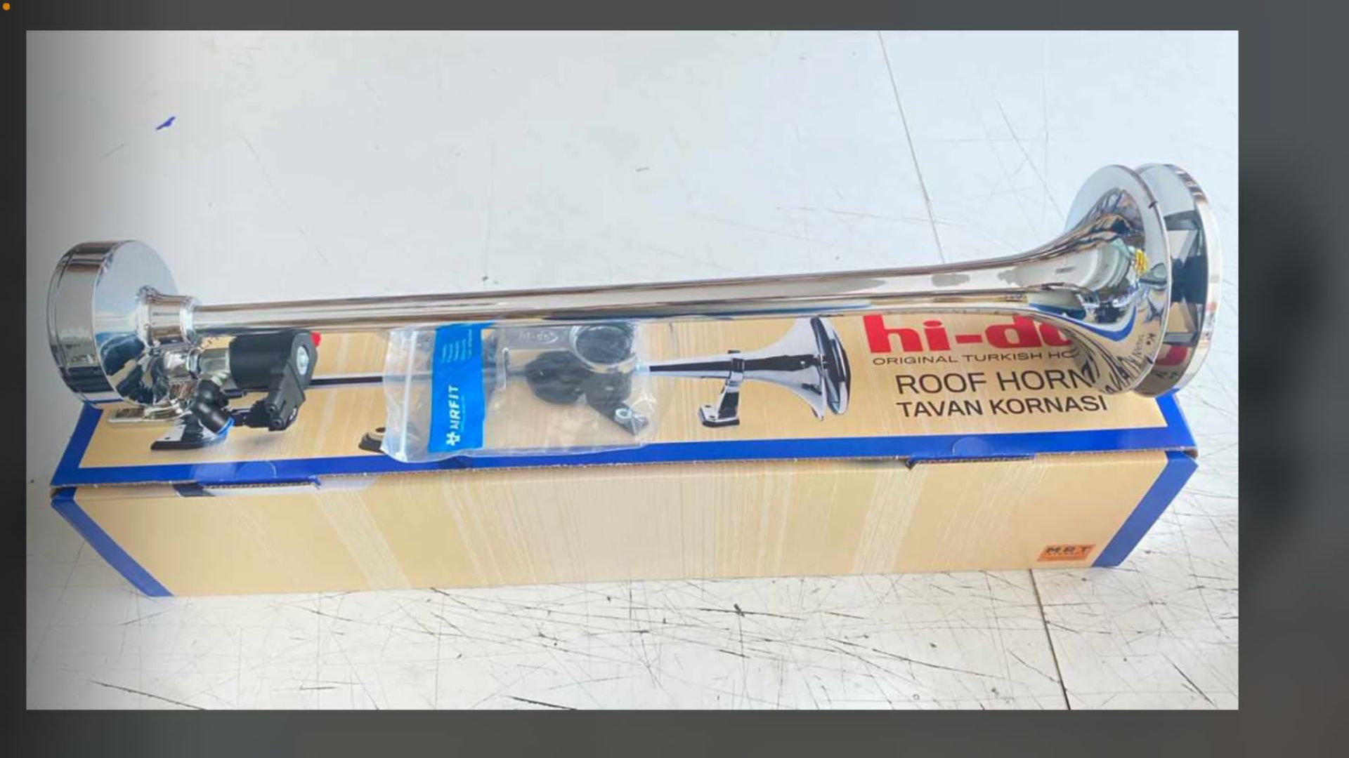 YENİ MODEL MARİN KORNA KAPAKLI 24V