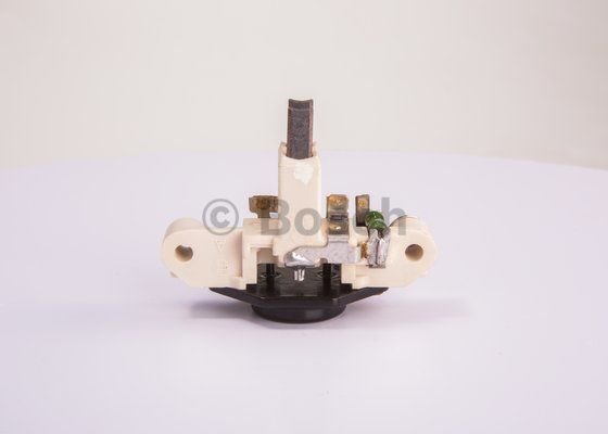 BOSCH_1197311213 Regülatör 12V MERCEDES YATAY DİYOTSUZ MUADİL 1197311235 VWW 00A903803; SCA 44099